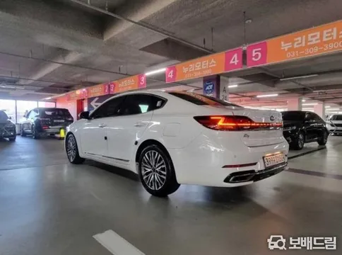 Kia Cadenza (K7)