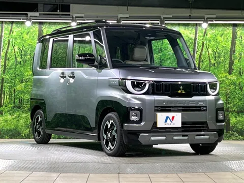 Mitsubishi Delica Mini