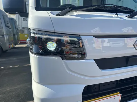 Nissan Clipper Truck
