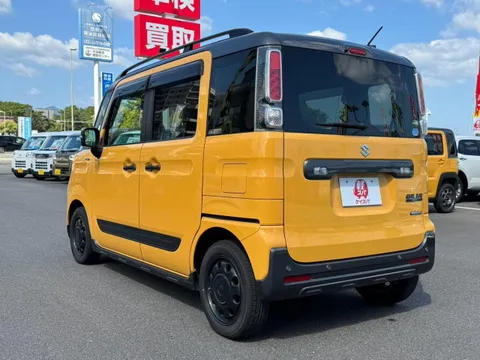 Suzuki Spacia Gear