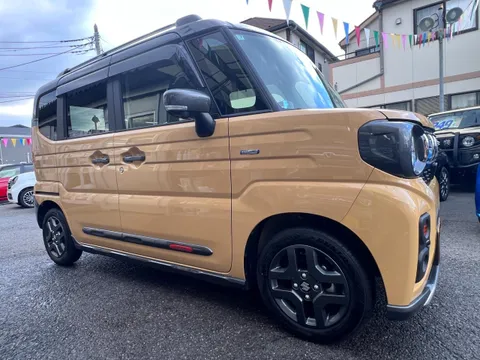 Suzuki Spacia Gear
