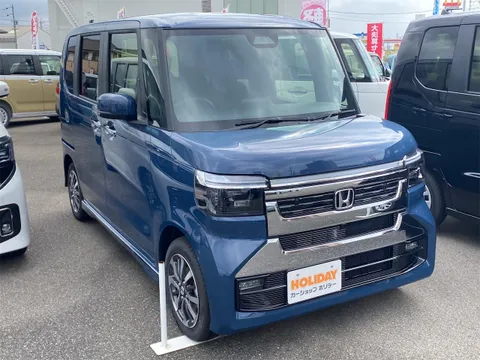 Honda N-BOX Custom