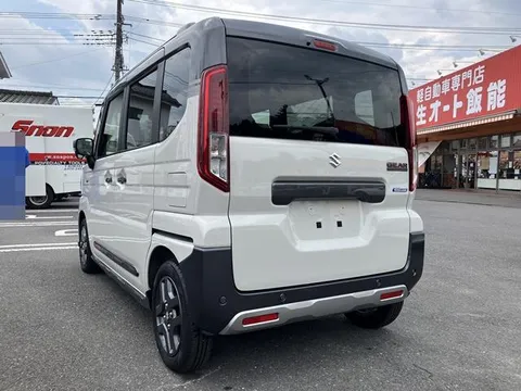 Suzuki Spacia Gear