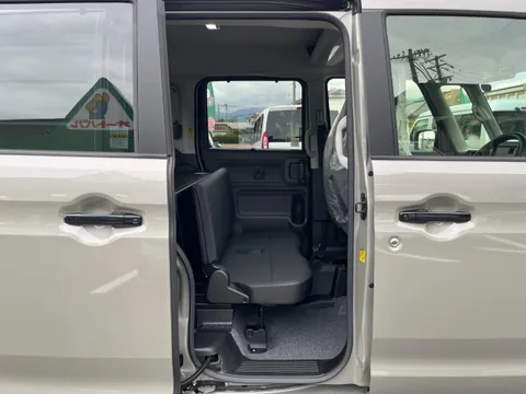 Suzuki Spacia Base
