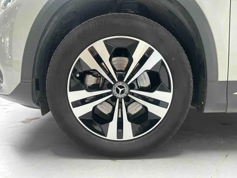 Mercedes-Benz Mercedes-Benz GLA