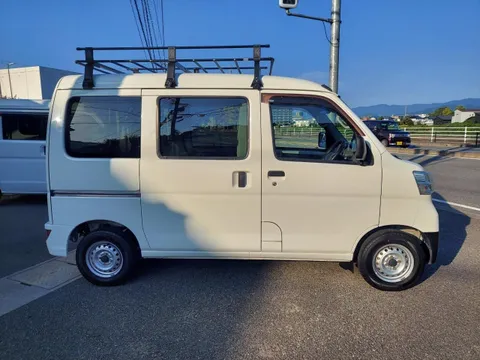 Daihatsu Hijet Cargo