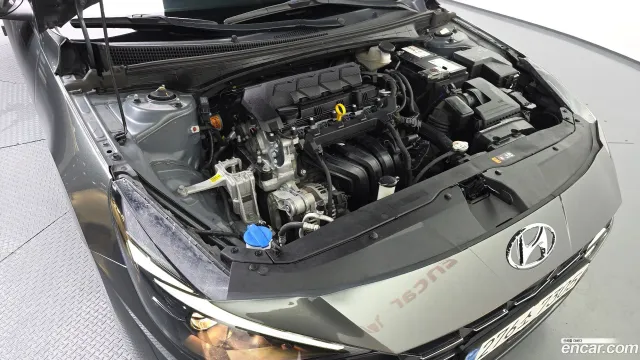 Hyundai Elantra (Avante)