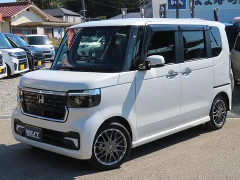 Honda N-BOX Custom
