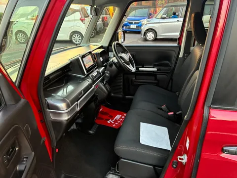 Suzuki Spacia Gear