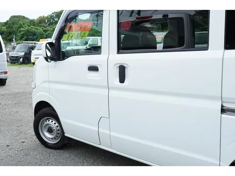 Nissan Clipper