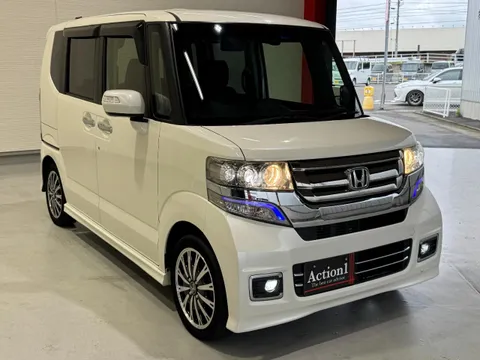 Honda N-BOX Custom