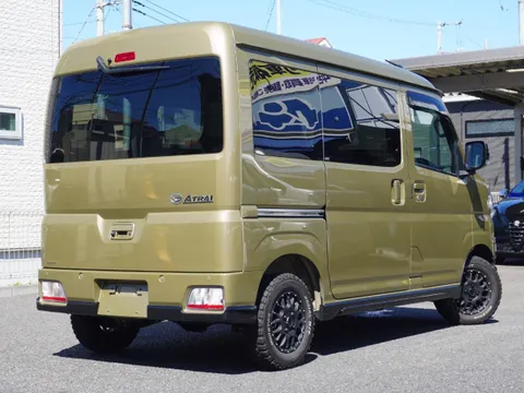 Daihatsu Atrai