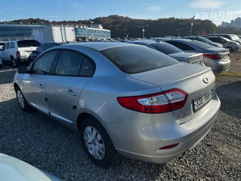 Renault SM3
