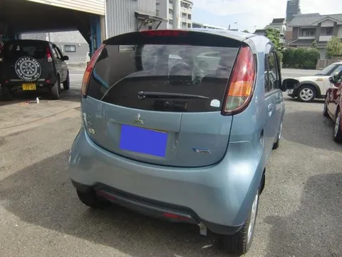 Mitsubishi I