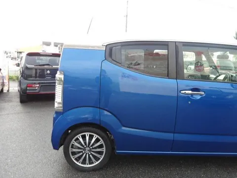 Honda N-BOX Slash