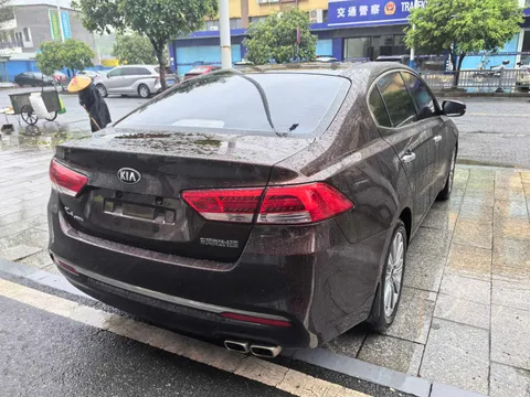 Kia K4