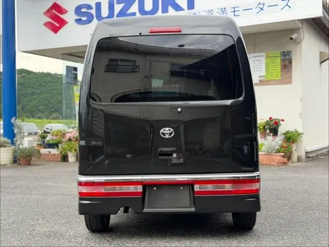 Toyota Pixis Van