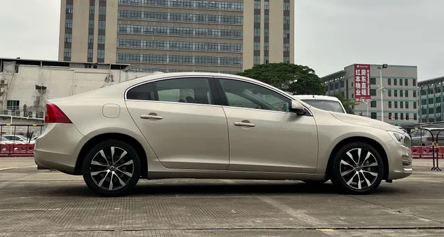 Volvo S60