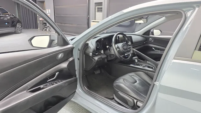 Hyundai Elantra (Avante)