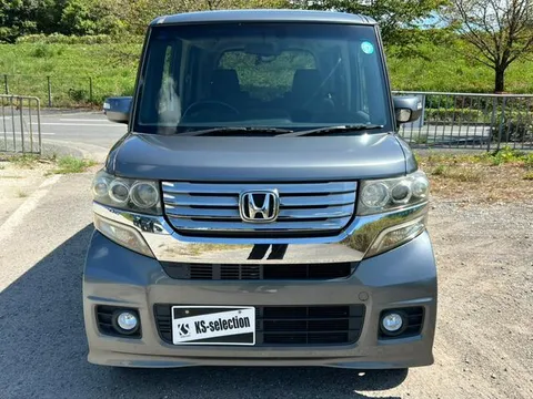 Honda N-BOX Custom