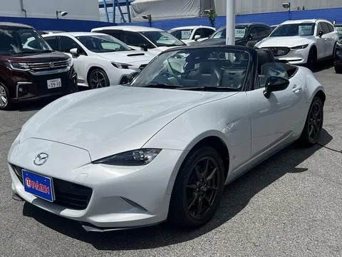Mazda MX-5 (Roadster)