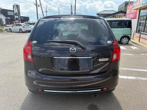 Mazda Verisa