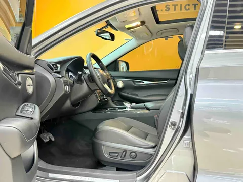 Infiniti QX50