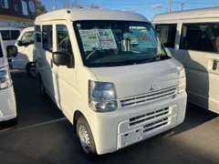 Mitsubishi Minicab Van