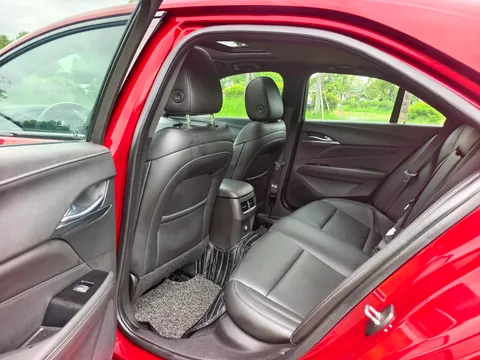 Cadillac CT4
