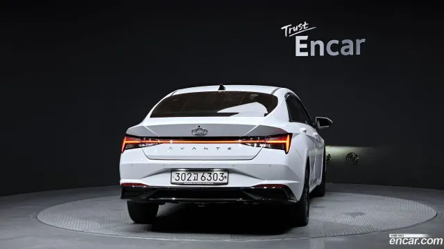 Hyundai Elantra (Avante)