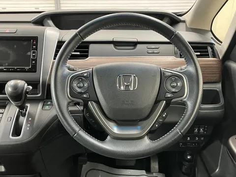 Honda Freed Plus