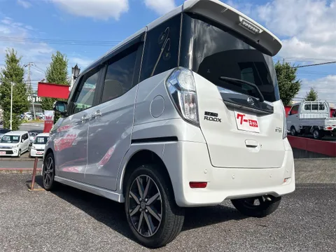Nissan Dayz Roox
