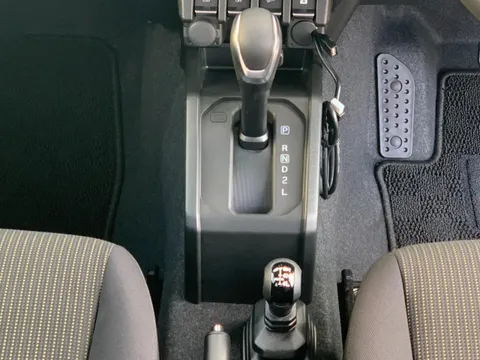 Suzuki Jimny Sierra