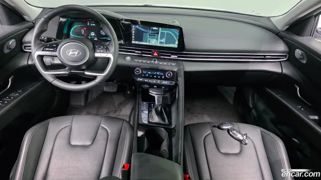 Hyundai Elantra (Avante)