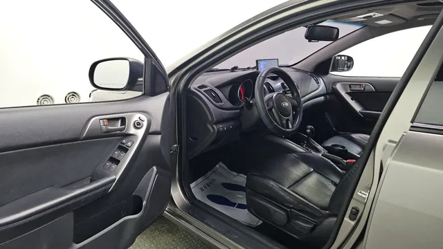 Kia Cerato (Forte)