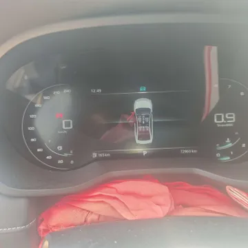 Roewe i5