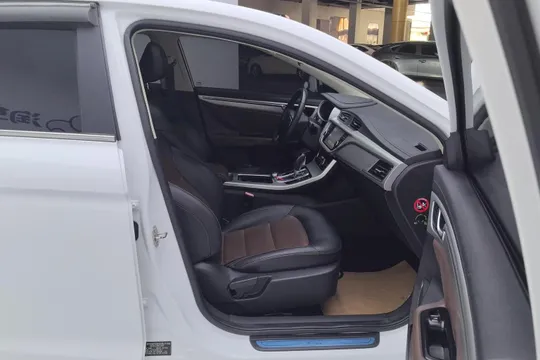 Geely Emgrand GL