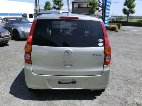 Daihatsu Mira