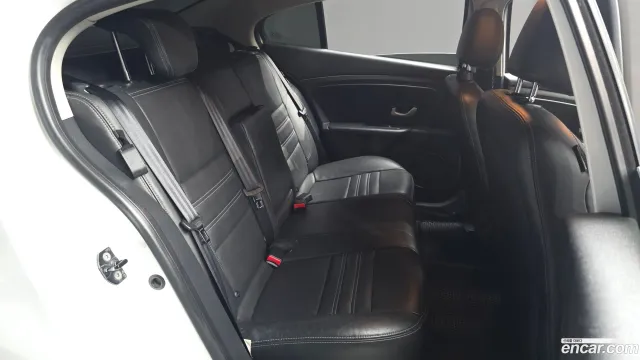 Renault SM3