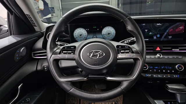 Hyundai Elantra (Avante)