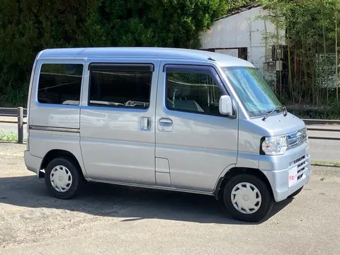 Mitsubishi Minicab Van