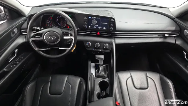 Hyundai Elantra (Avante)
