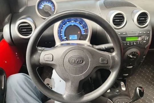 BYD F0