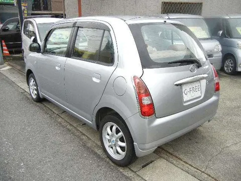 Daihatsu Mira Gino