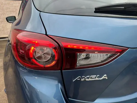 Mazda Axela Sport