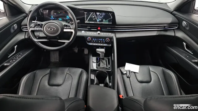 Hyundai Elantra (Avante)