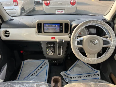 Daihatsu Mira Tocot