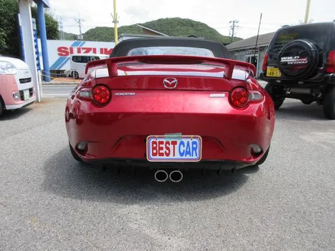 Mazda MX-5 (Roadster)