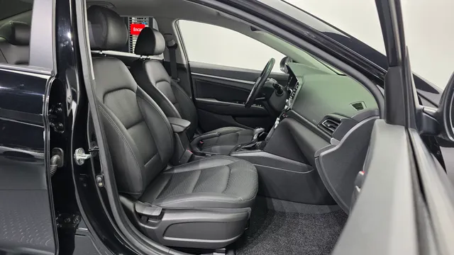 Hyundai Elantra (Avante)
