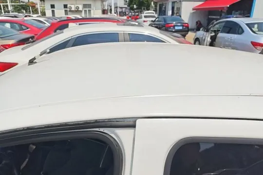 BYD F0